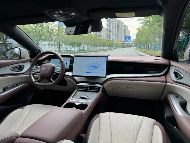 BYD Seal 07 DM-i — Фото автомобиля 14