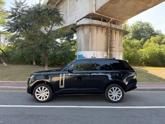 Land Rover Range Rover — Фото автомобиля 3