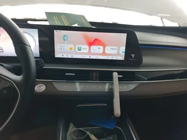 Chery Tiggo 8 PRO EV — Фото автомобиля 12