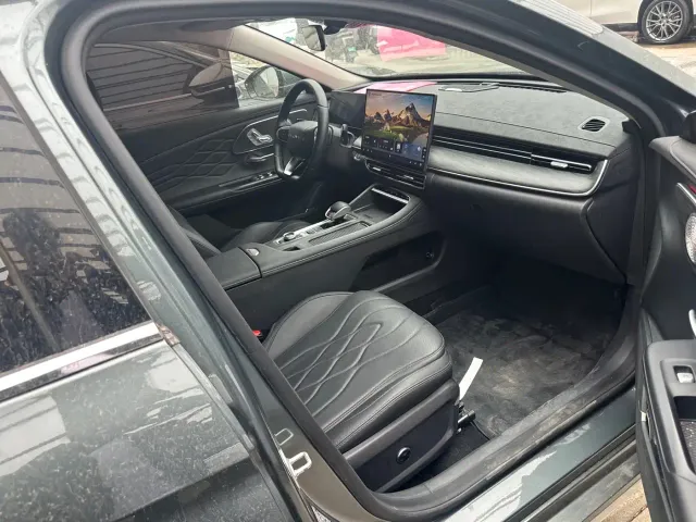 Chery Arrizo 8 PRO — Фото автомобиля 8