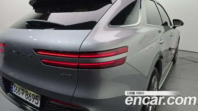 Genesis GV70 — Фото автомобиля 8