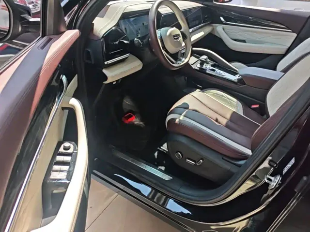 Geely Xingyue L — Фото автомобиля 15