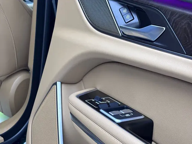 Jaguar XFL — Фото автомобиля 15