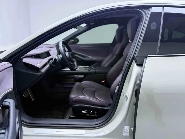 Xiaomi SU7 — Фото автомобиля 14