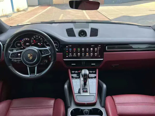 Porsche Cayenne — Фото автомобиля 5