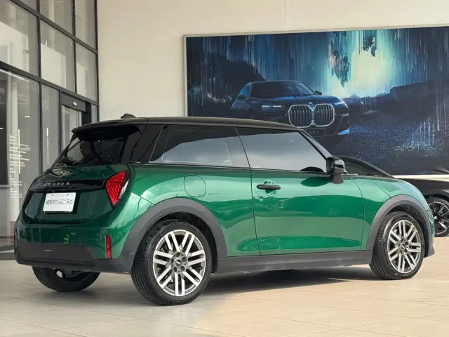 MINI Hatch — Фото автомобиля 6