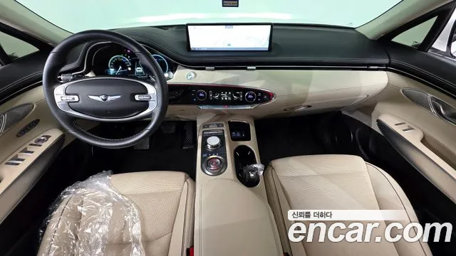 Genesis GV70 — Фото автомобиля 10