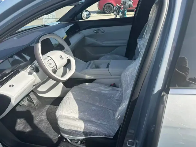 BYD Qin MAX — Фото автомобиля 5