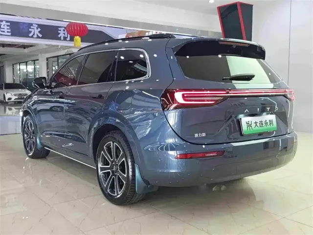 AITO Wenjie AITO M7 2024 1.5T Smart Drive 4WD Ultra 6-seater — Фото автомобиля 6