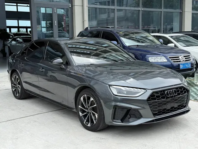Audi A4L — Фото автомобиля 3