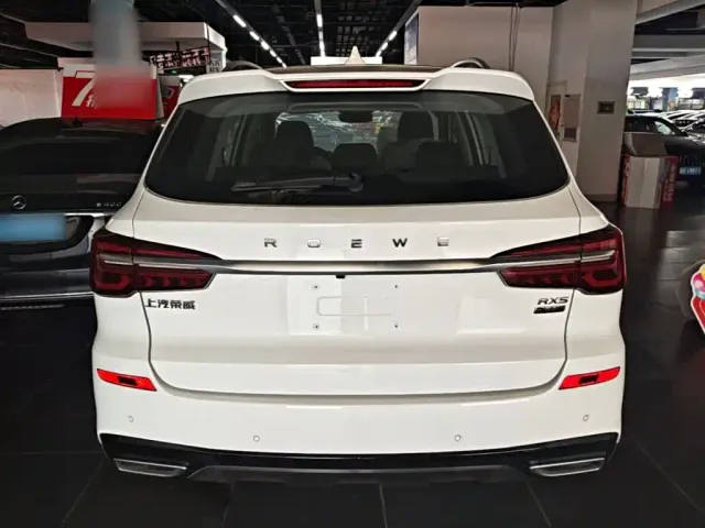 Roewe RX5 — Фото автомобиля 5