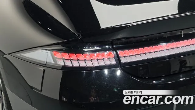 Hyundai Ioniq 6 — Фото автомобиля 8