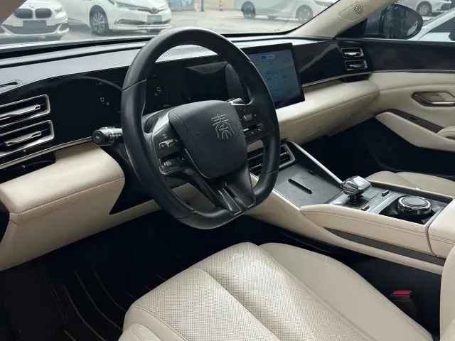 BYD Qin L — Фото автомобиля 4