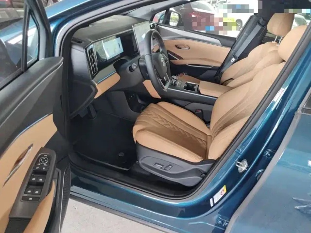 BYD Song L DM-i — Фото автомобиля 12
