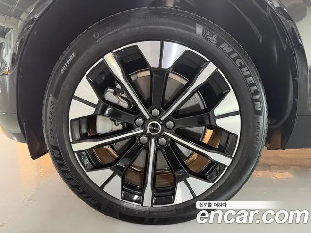 Volvo XC60 Generation 2 — Фото автомобиля 5