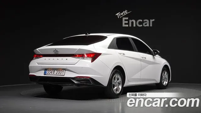 Hyundai Avante CN7 — Фото автомобиля 2