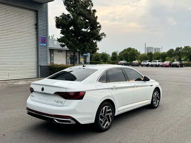 Volkswagen Sagitar — Фото автомобиля 4