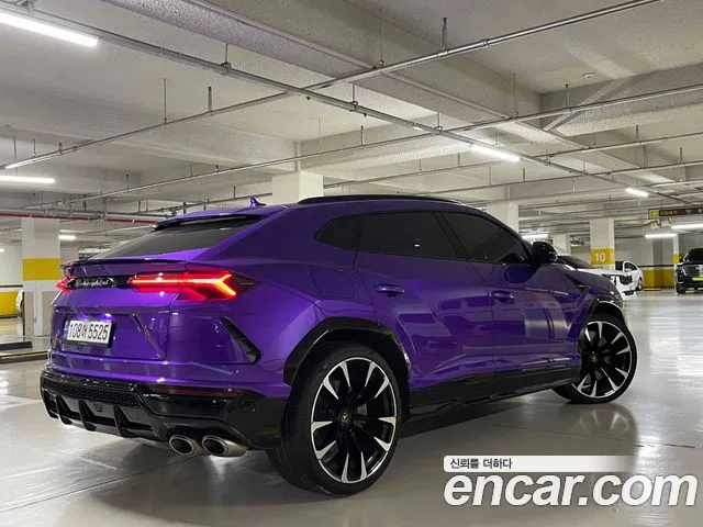Lamborghini Urus — Фото автомобиля 4
