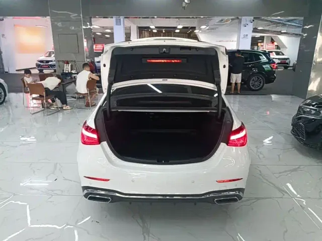 Mercedes-Benz C-Class — Фото автомобиля 18