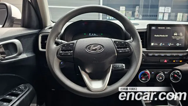Hyundai Venue — Фото автомобиля 13