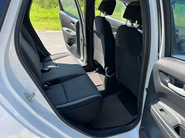 Honda Fit — Фото автомобиля 16