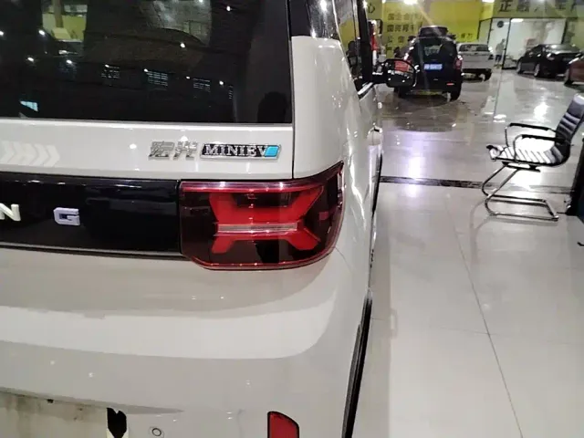 Wuling Hongguang Mini EV — Фото автомобиля 7
