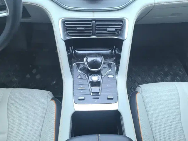 BYD Song PLUS — Фото автомобиля 16