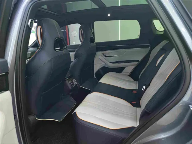 BYD Song PLUS — Фото автомобиля 5