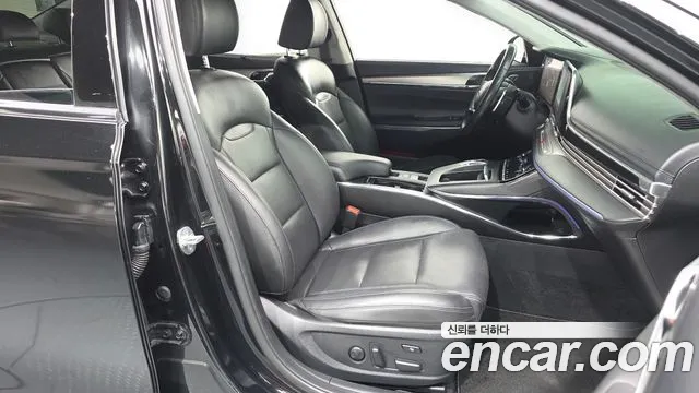 Hyundai Grandeur New — Фото автомобиля 17