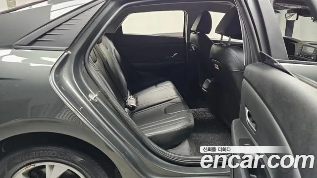 Hyundai AVANTE Avante (CN7) — Фото автомобиля 9