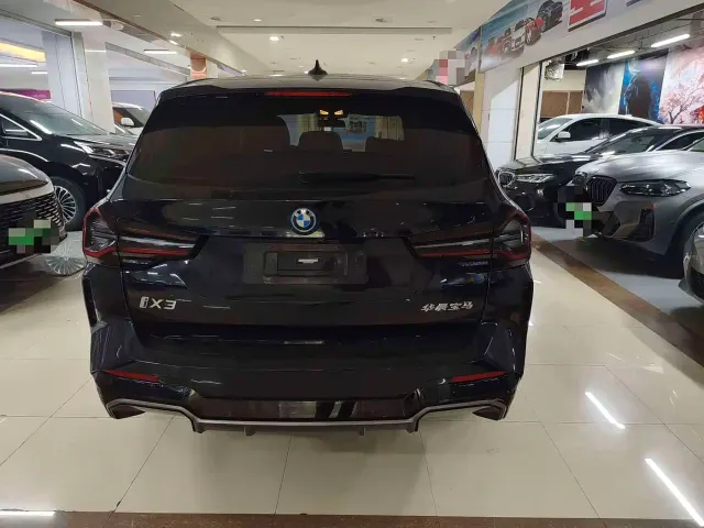 BMW BMW iX3 2023 Pioneer Type — Фото автомобиля 14