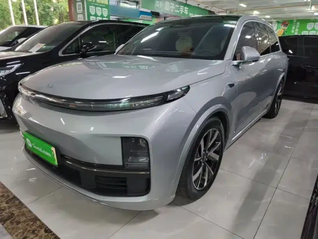 Фотография автомобиля — Li Auto L8