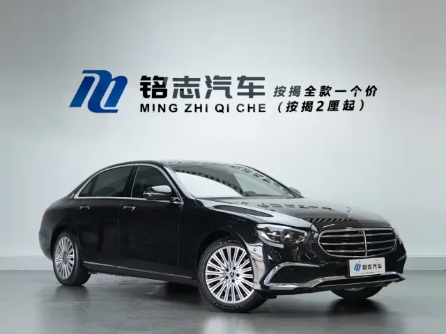 Mercedes-Benz E-Class — Фото автомобиля 4