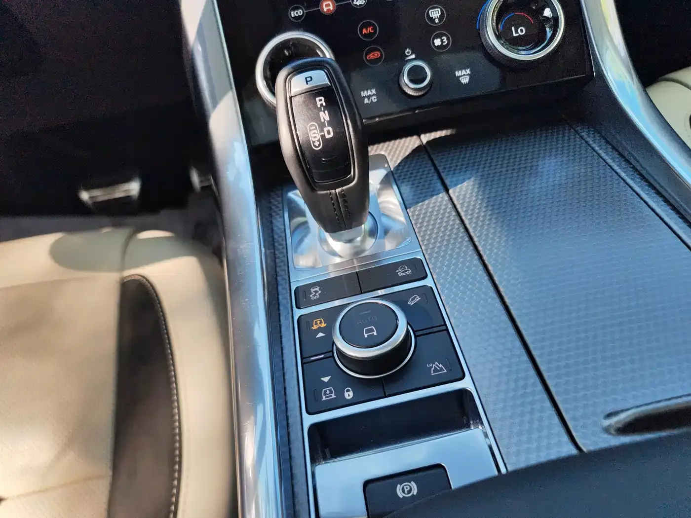 Land Rover Range Rover Sport 2022 3.0 L6 Indigo Flowing Light Edition — Фото автомобиля 17