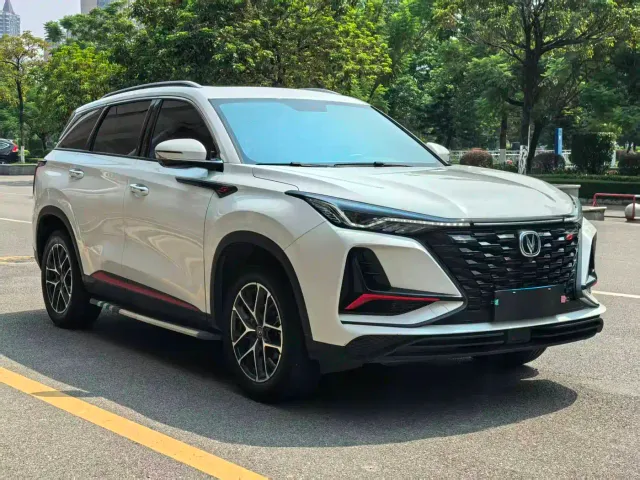 Changan CS75 Plus — Фото автомобиля 3