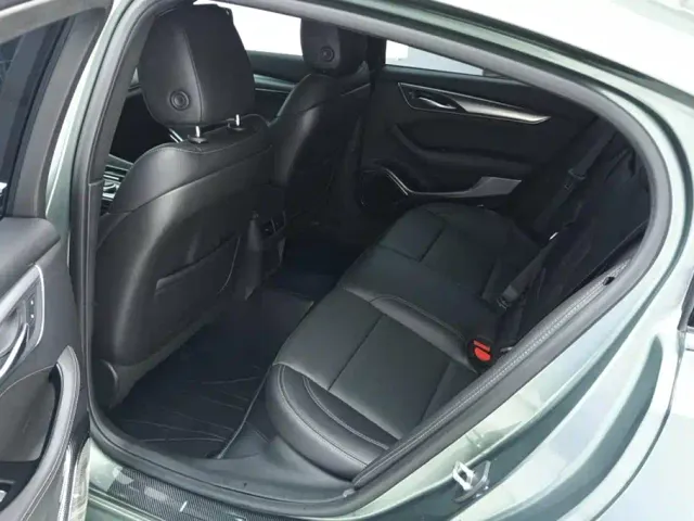 Cadillac CT5 — Фото автомобиля 11