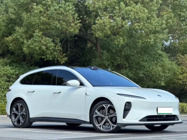 Nio ET5 Touring — Фото автомобиля 5