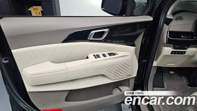 Kia Carnival — Фото автомобиля 13