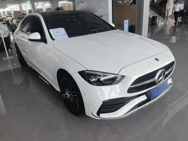 Mercedes-Benz C-Class — Фото автомобиля 3
