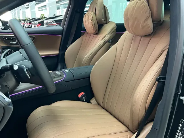 Mercedes-Benz E-Class — Фото автомобиля 9