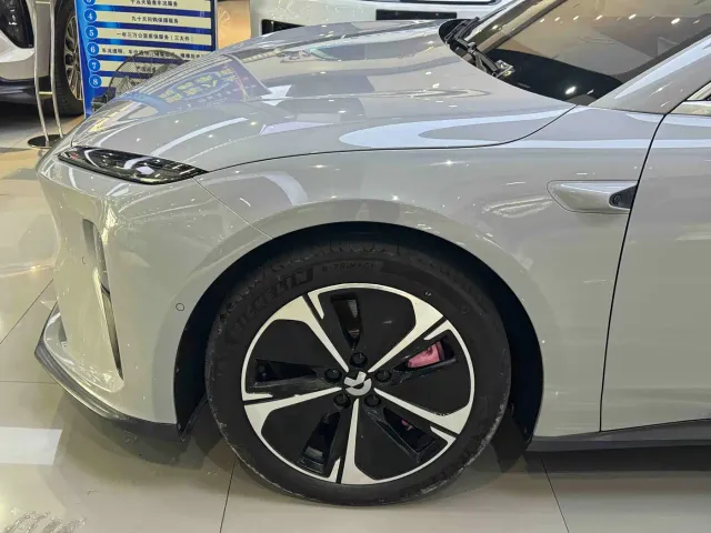 Nio ET5 Touring — Фото автомобиля 4
