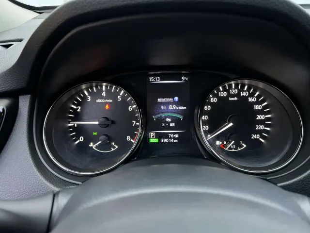 Nissan X-Trail — Фото автомобиля 8