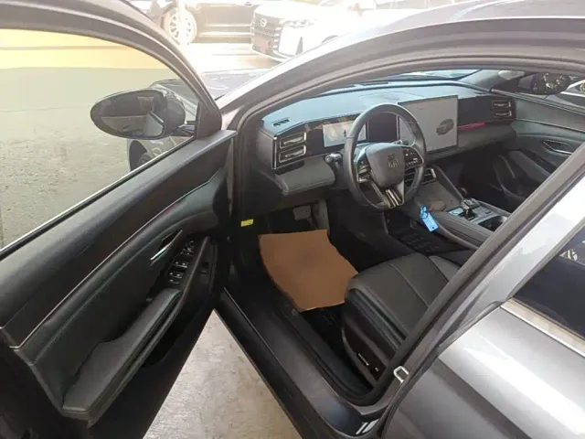BYD Qin L — Фото автомобиля 15