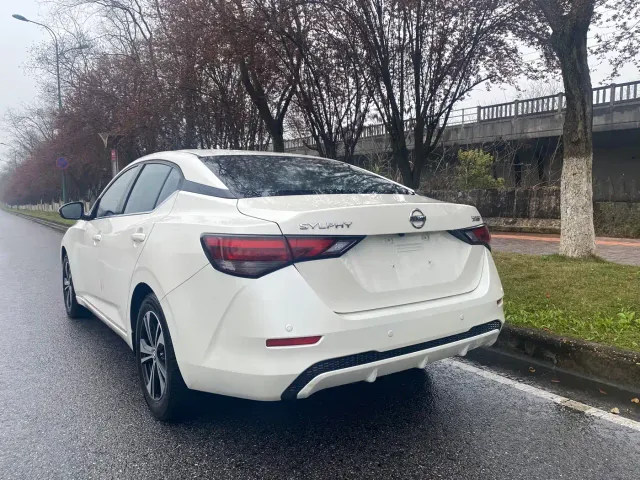 Nissan Sylphy — Фото автомобиля 7