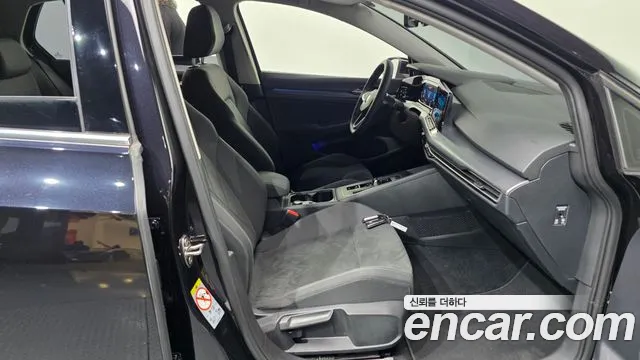 Volkswagen Golf Golf 8 поколение 2.0 TDI Premium — Фото автомобиля 10