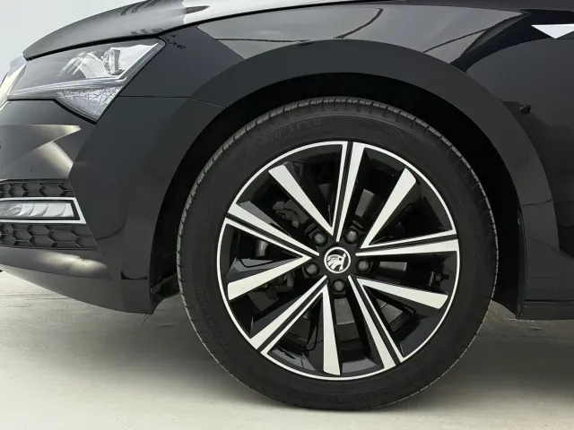 Skoda Superb — Фото автомобиля 18