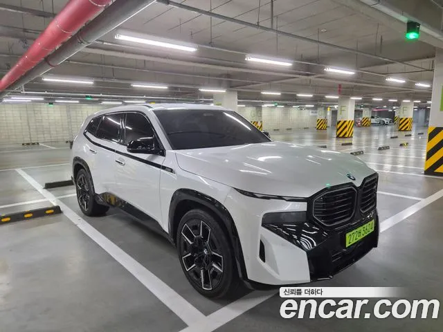BMW XM — Фото автомобиля 8