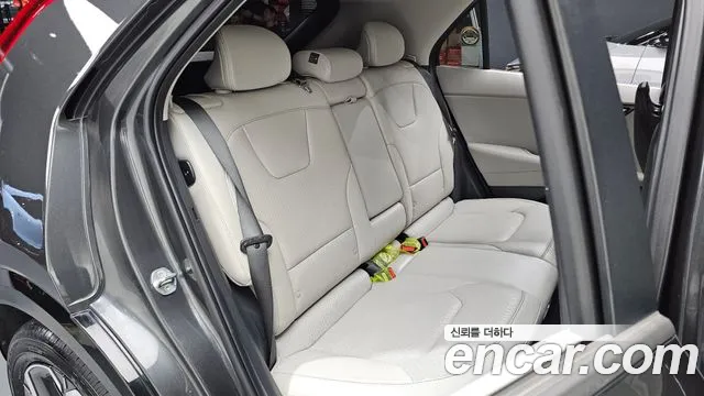 Kia Niro Niro (New) — Фото автомобиля 26