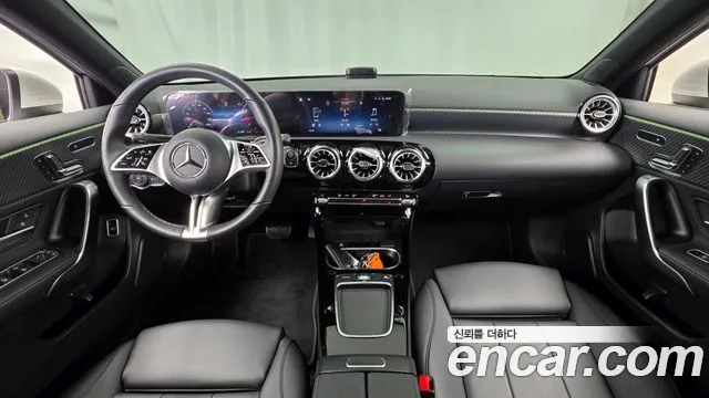 Mercedes-Benz A-Class — Фото автомобиля 6