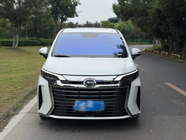 GAC Trumpchi M6 — Фото автомобиля 2